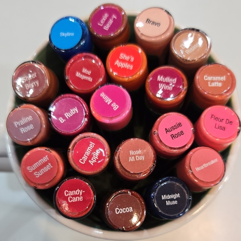 New Sealed LipSense  several colors2 - Picture 2 of 3